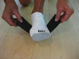 para el arco, plantilla ortopédica, inserto de soporte de arco,FlexaMed Adjustable arch bandages with PORON Cushion alleviates arch problems and plantar fasciitis Shock absorbing PORON cushion protects feet against impact Comfortable, lightweight and fits into most shoes. Flexamed.com Arch supports with Poron