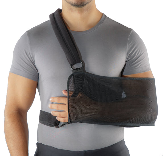 Mövibrace Arm Sling Pouch | Removable Waist Strap, Padded Neck. The Mövibrace Arm Sling Pouch with Removable Waist Strap is universally designed for either the right or left arm, to hold and support the forearm and shoulder.  The black sling immobilizes and reduce pain due to arm sprain, dislocation, fracture, or surgery, while providing support and comfort to ensure a speedy recovery.